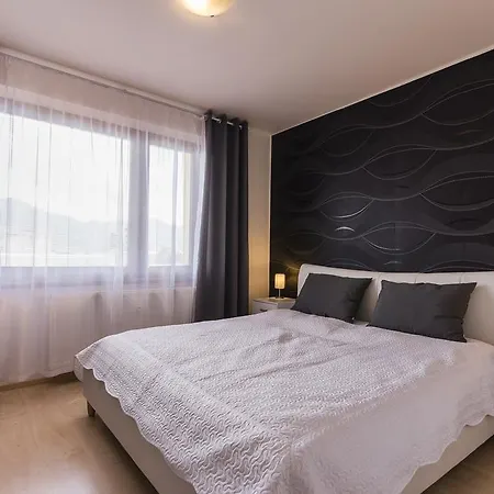 Apartman Zara *